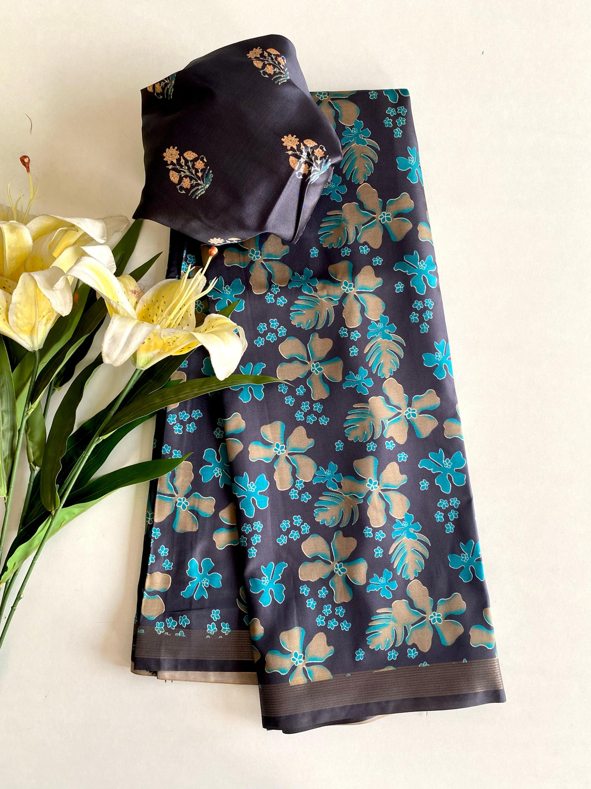 Regal Pure Dola Viscose DigitalPrint Saree