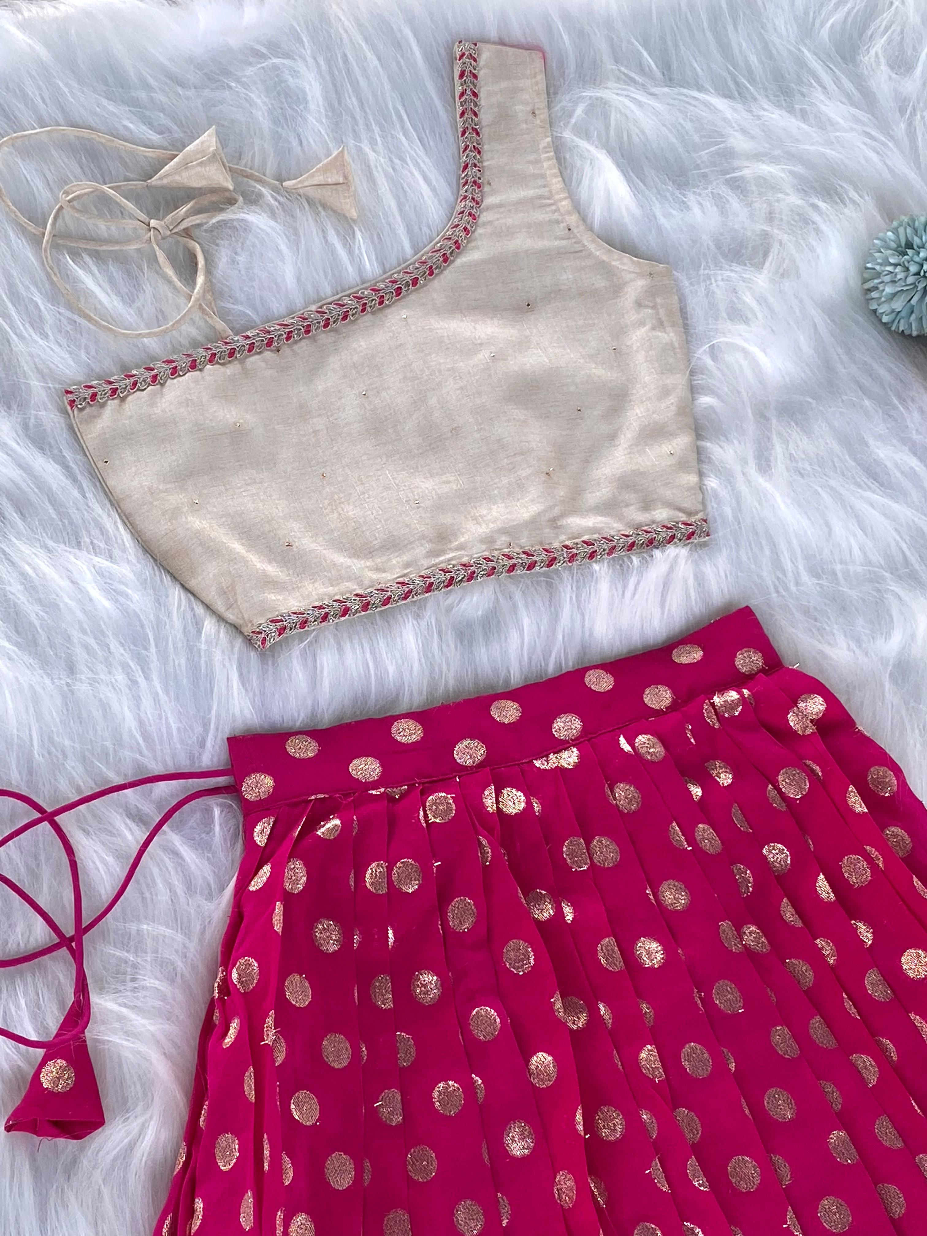 One-Shoulder Zari Set