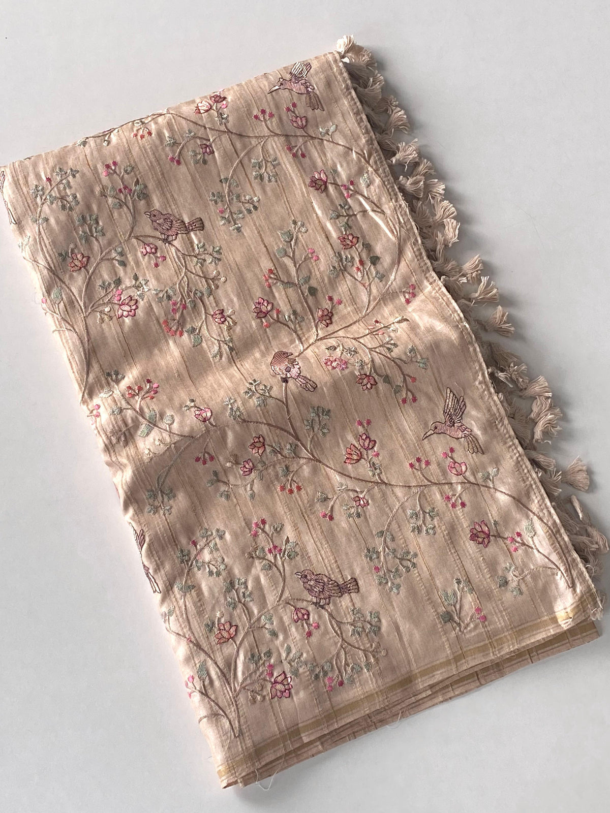 Rajvanshi Pure Loom Tussar Saree